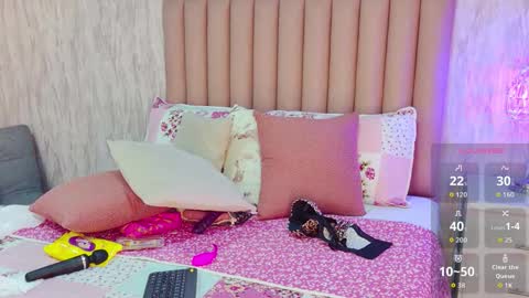 My IG - EmilyParker   online show from November 7, 6:24 pm