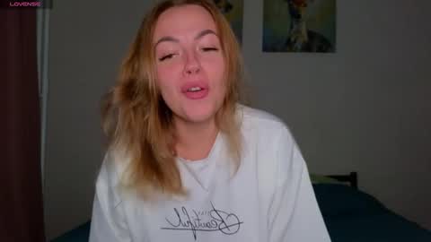 Emily Robbie online show from March 12, 6:43 pm