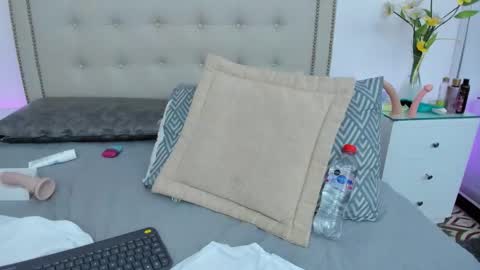 emilysweet online show from November 19, 6:30 pm