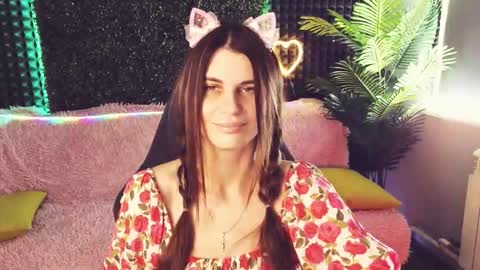 Emily online show from September 25, 5:28 am