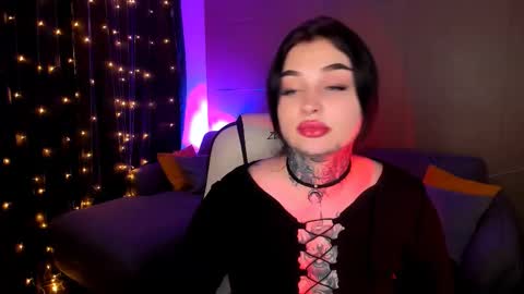 Emily online show from November 20, 8:15 am