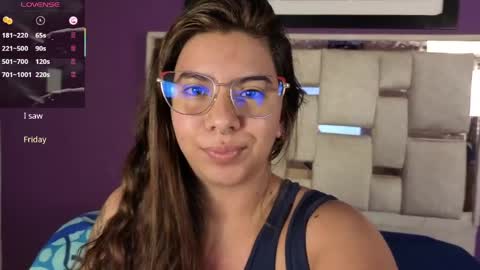 emilyy_cooperr online show from March 27, 12:06 pm