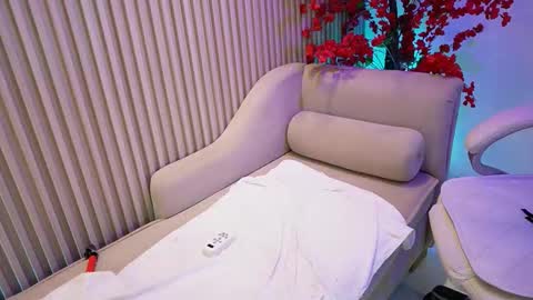 emma__walkerr_ online show from September 26, 9:12 pm