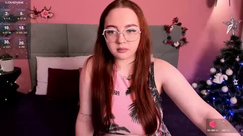 emma_adorablle online show from December 9, 2:02 am