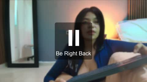 emma_and_aysha online show from May 17, 8:02 am