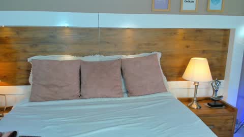 Emma  online show from December 6, 9:21 am