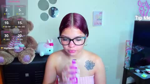 emma_boo_ online show from February 21, 4:51 pm