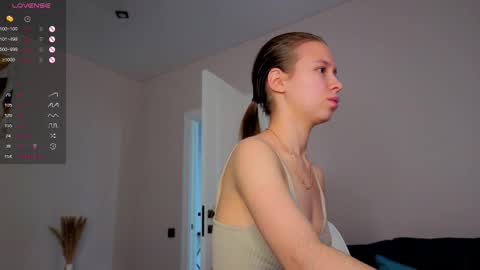 Emma online show from November 1, 5:44 am