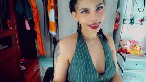 emma online show from November 9, 4:03 pm