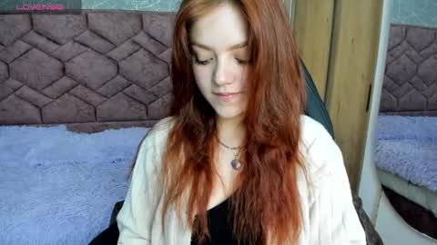 Snapshot of emma_ford1 chatting on January 14, 3:53 am Emma  online show from January 14, 3:53 am