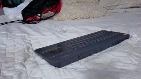 Emma online show from February 3, 7:07 pm