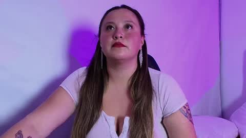 Emma Miel  online show from April 7, 3:52 am