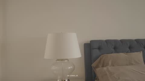 emma_lu1 online show from March 10, 3:16 pm