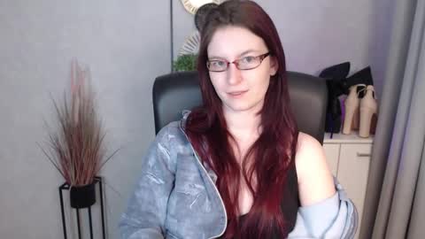 emma online show from January 13, 6:30 am