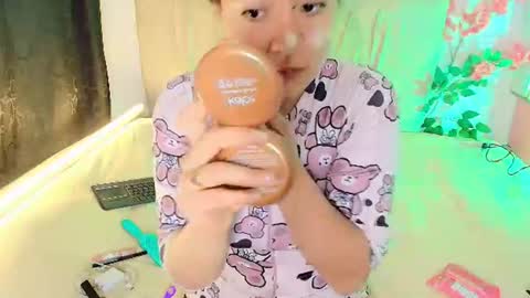 Emma online show from July 29, 9:42 am