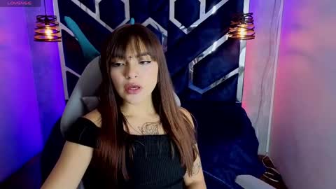 emma_ramone online show from May 28, 12:58 pm