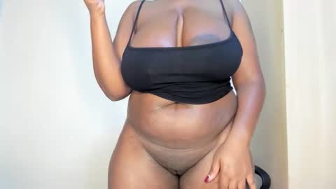 Snapshot of emma_remi chatting on October 21, 9:57 am emma_remi online show from October 21, 9:57 am