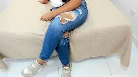 Emma Riveros online show from January 16, 12:12 pm