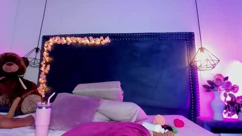 emma_saylor online show from February 25, 8:51 pm