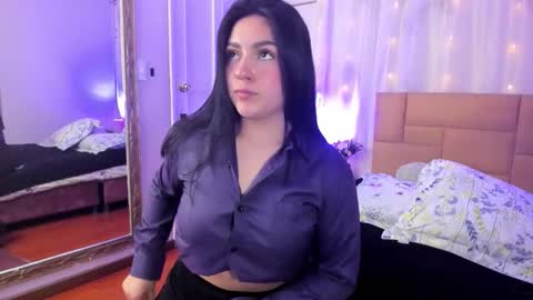 Emma online show from December 1, 8:11 pm