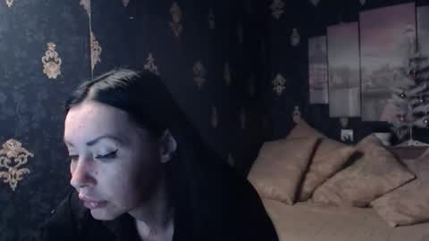 EmmaGoldX online show from January 8, 8:51 am