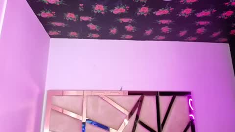 Emma online show from February 11, 8:42 pm