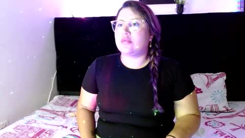 Snapshot of emmatower chatting on September 15, 7:32 pm emmatower online show from September 15, 7:32 pm