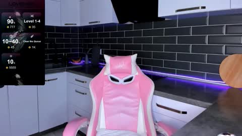 Emma online show from October 19, 7:49 pm