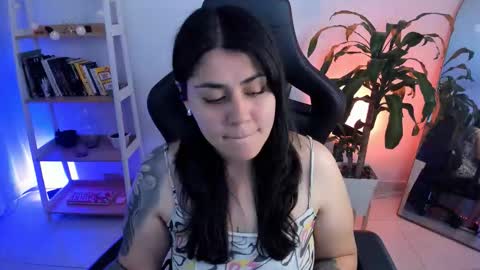 EMMA online show from March 2, 3:17 am