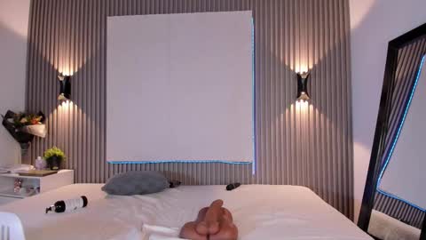 emmazc_ online show from December 18, 11:31 pm