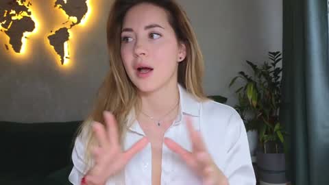 Miss Emmi online show from February 27, 10:04 am