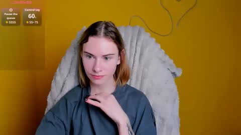 Emmi online show from February 15, 7:51 am