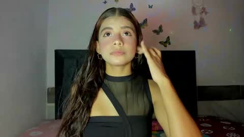 Emmie online show from April 6, 1:49 am