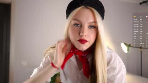 Aurora online show from October 29, 6:40 am