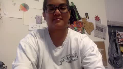 eM online show from February 20, 1:46 am