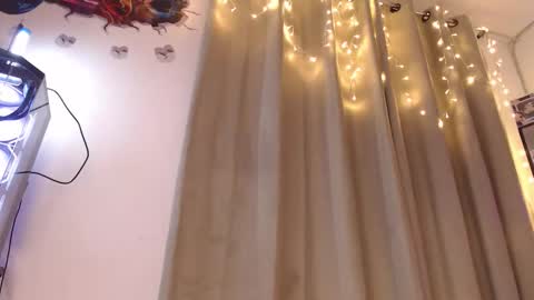 Emmy Ruiz - independent model online show from February 22, 6:47 am