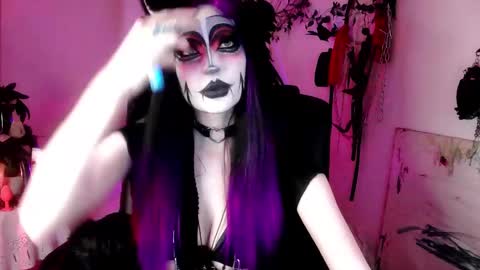 Morrigan online show from February 12, 2:41 pm