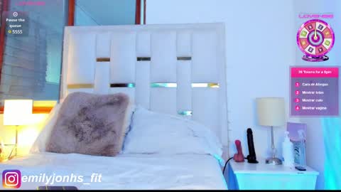 EMYLY  online show from February 24, 8:25 pm