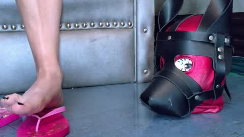 EnchantressQueen online show from March 9, 12:08 pm