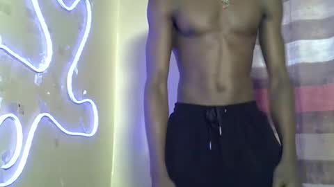 streamsinners online show from April 19, 8:25 am