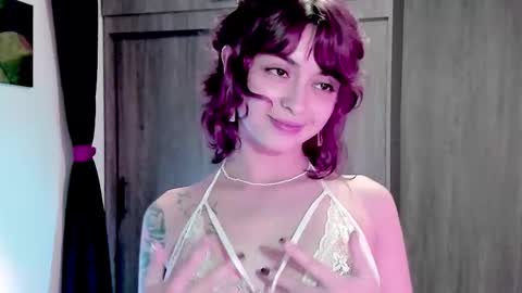 Leyla online show from November 10, 11:55 pm