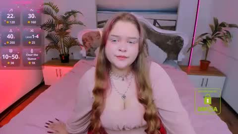 erica_love_ online show from October 31, 7:34 am