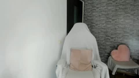 Riaaa online show from April 17, 4:20 pm