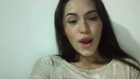 Snapshot of erika_depp chatting on October 23, 11:44 pm Erika online show from October 23, 11:44 pm