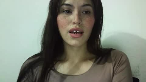 Snapshot of erika_depp chatting on October 22, 11:10 pm Erika online show from October 22, 11:10 pm