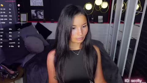 Snapshot of erika_soft chatting on March 2, 5:44 am Erika online show from March 2, 5:44 am