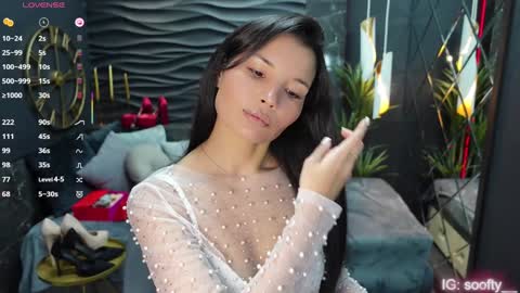 Snapshot of erika_soft chatting on January 25, 5:40 am Erika online show from January 25, 5:40 am