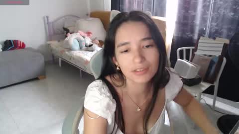 erina_1 online show from March 28, 5:56 pm