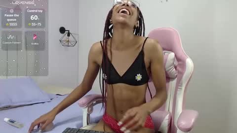 Snapshot of esmeralda_bk chatting on March 12, 10:39 pm esmeralda_bk online show from March 12, 10:39 pm