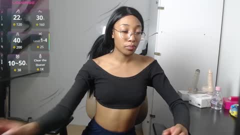 Snapshot of esmeralda_bk chatting on September 19, 10:53 pm esmeralda_bk online show from September 19, 10:53 pm